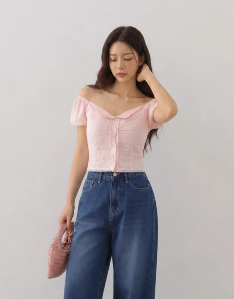 High Waist Wide Leg Jeans Denim Pants with Embroidered Logo Back Pocket High Waist Wide Leg Jeans Denim Pants with Embroidered Logo Back Pocket