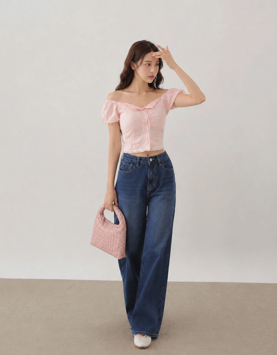 High Waist Wide Leg Jeans Denim Pants with Embroidered Logo Back Pocket High Waist Wide Leg Jeans Denim Pants with Embroidered Logo Back Pocket