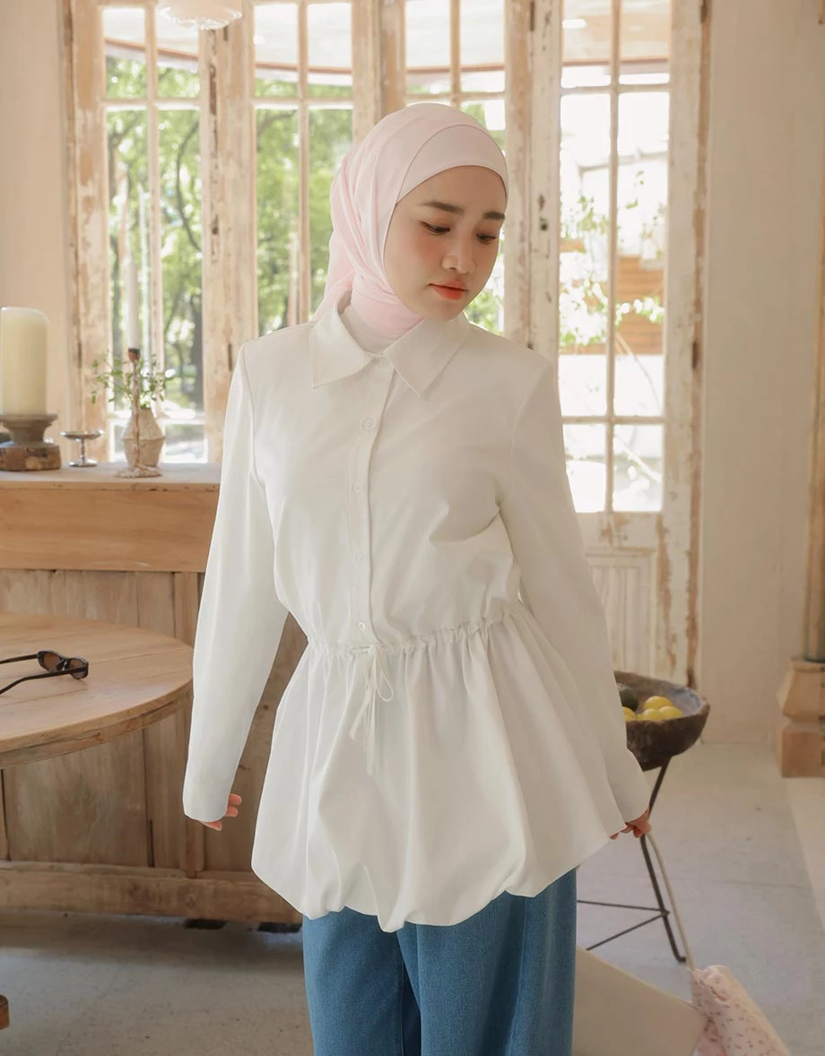 【SABRINA Design】Collared Bubble Hem Drawstring Waistband Mini Shirt Dress 【SABRINA Design】Collared Bubble Hem Drawstring Waistband Mini Shirt Dress