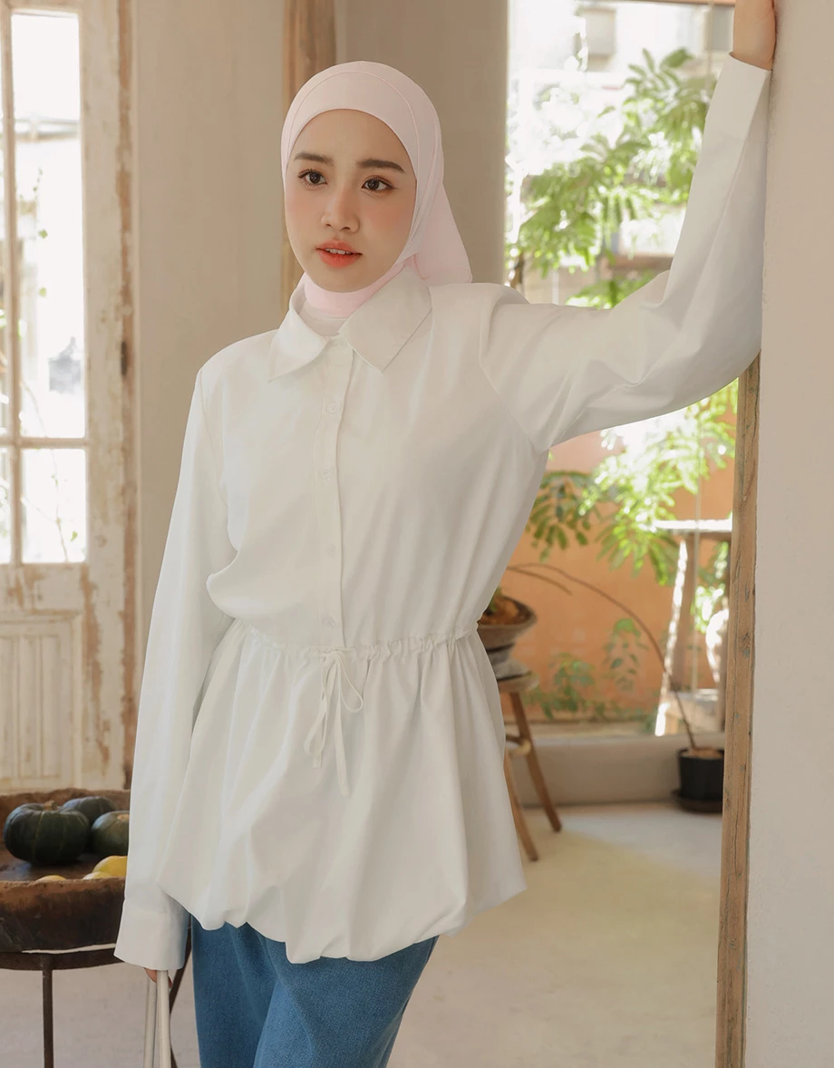 【SABRINA Design】Collared Bubble Hem Drawstring Waistband Mini Shirt Dress 【SABRINA Design】Collared Bubble Hem Drawstring Waistband Mini Shirt Dress