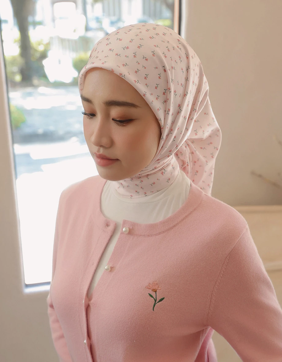 【SABRINA Design】Floral Print Modest Muslim Headscarf 【SABRINA Design】Floral Print Modest Muslim Headscarf