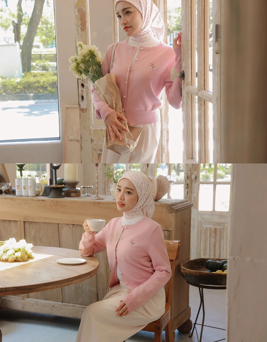 【SABRINA Design】Floral Embroidered Pearl Button Crop Cardigan 【SABRINA Design】Floral Embroidered Pearl Button Crop Cardigan